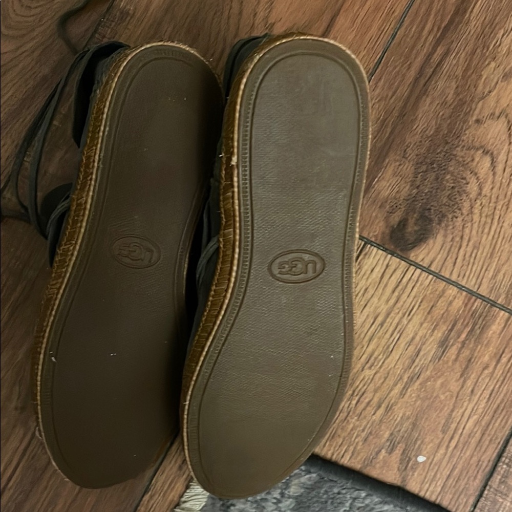 Women Olive Suede Boots - Picture 6 of 8